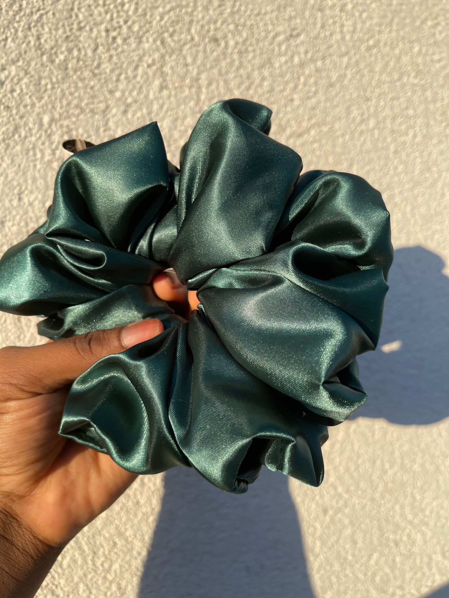 Chouchou en satin “GREENY” taille XL